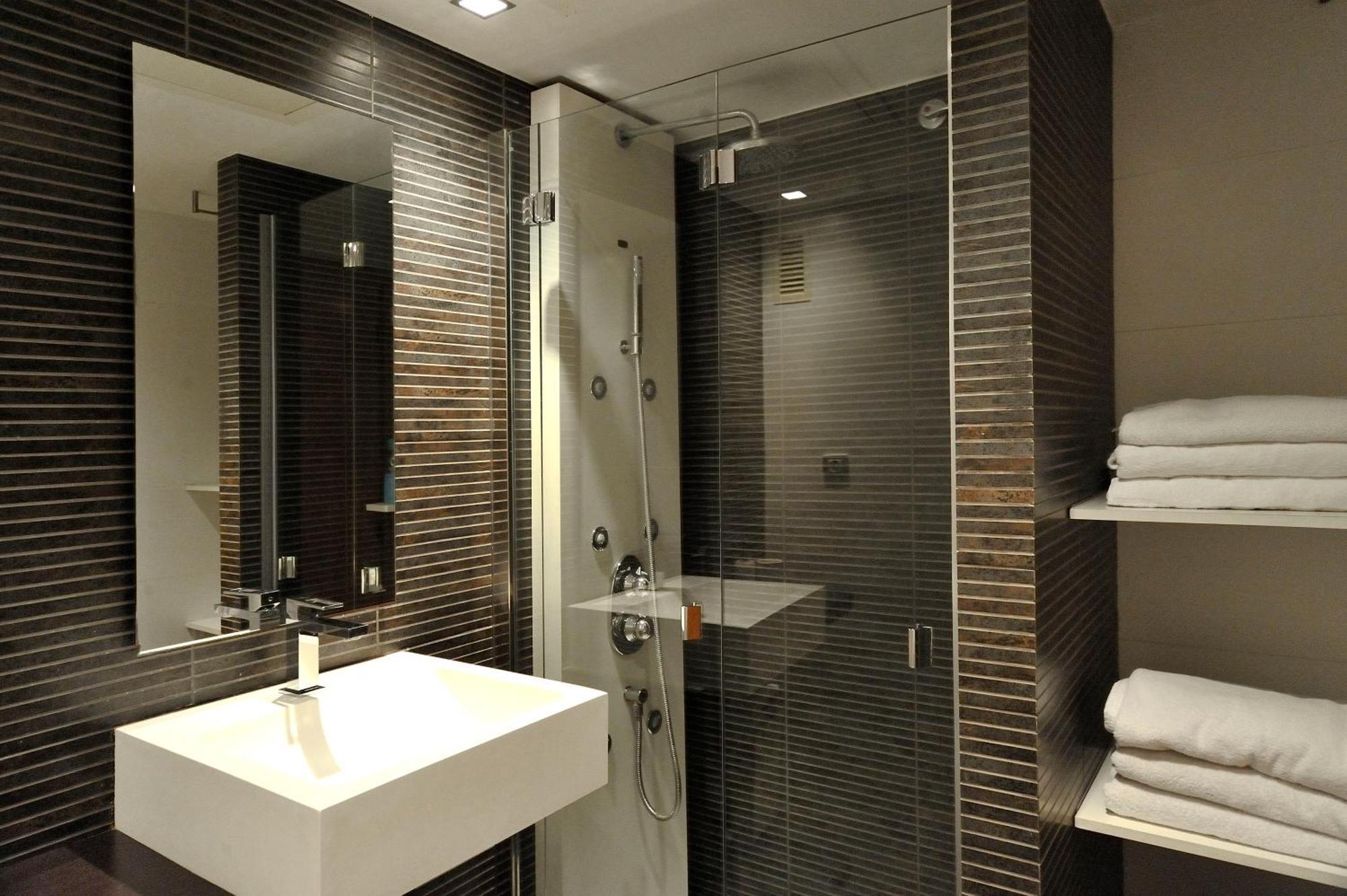 You Stylish Beach Apartments Барселона Экстерьер фото