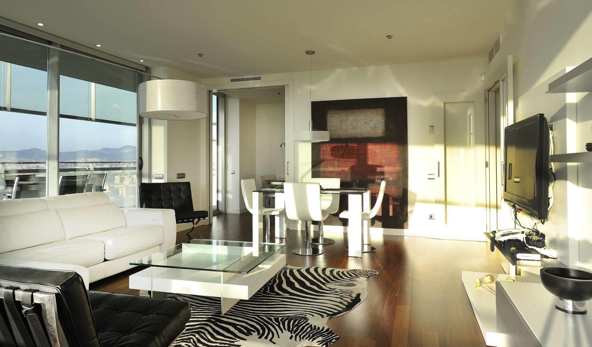 You Stylish Beach Apartments Барселона Экстерьер фото