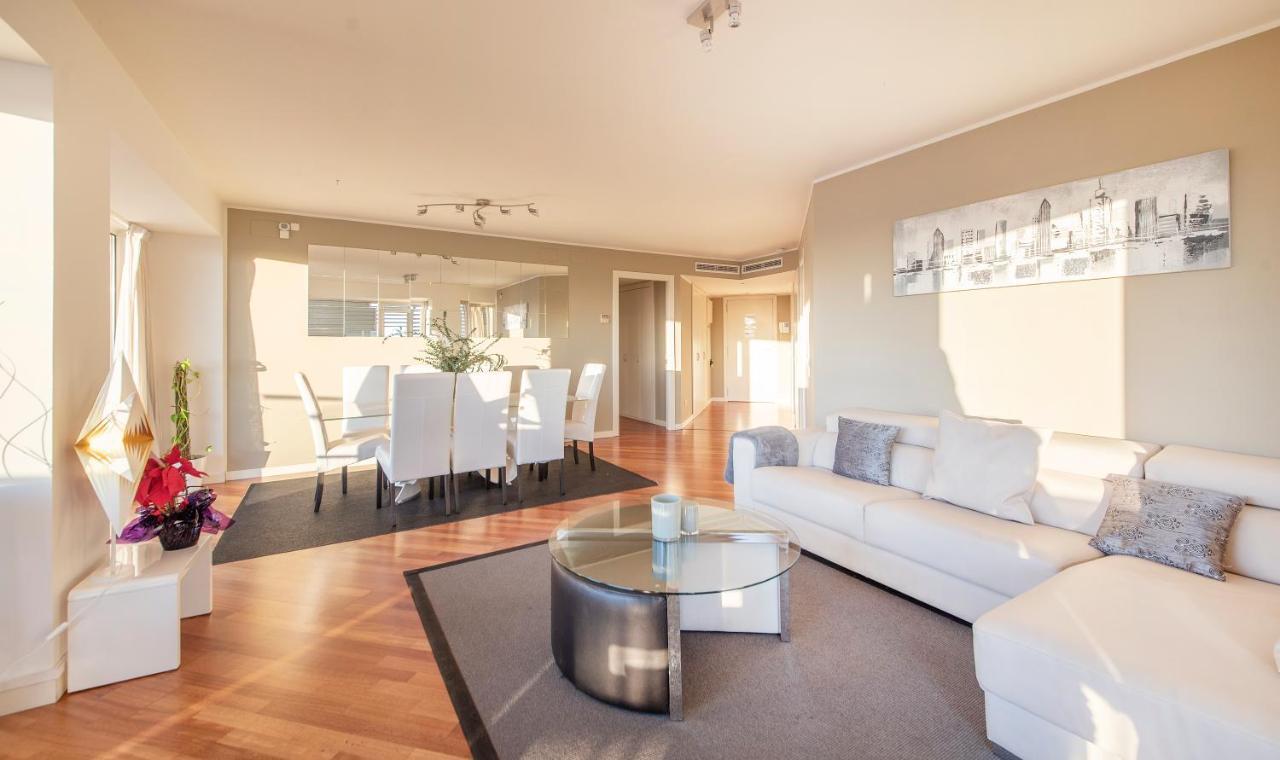 You Stylish Beach Apartments Барселона Экстерьер фото